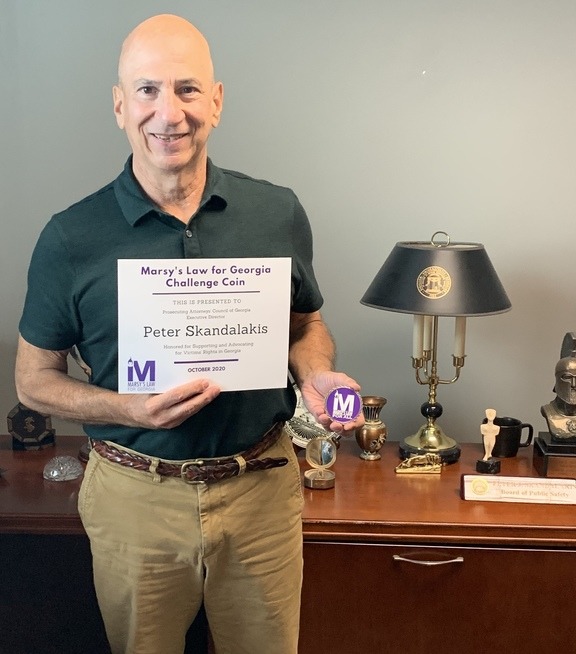 Marsy’s Law for Georgia Presents Peter J. Skandalakis, Prosecuting Attorneys’ Council of Georgia’s Executive Director, with Challenge Coin